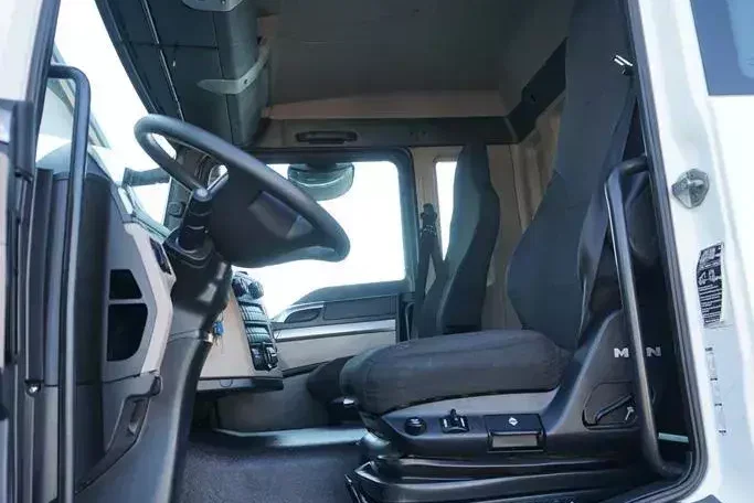 MAN TGS / 26.330 / E 6 / ACC / CHŁODNIA + WINDA / 20 PALET / ŁAD. 14 575 KG zdjęcie 7