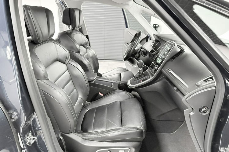 Renault Grand Scenic 1.6 DCi 160KM INITIALE PARIS BOSE Komfortsitze 7-osób KeyLess AUTOMAT zdjęcie 18