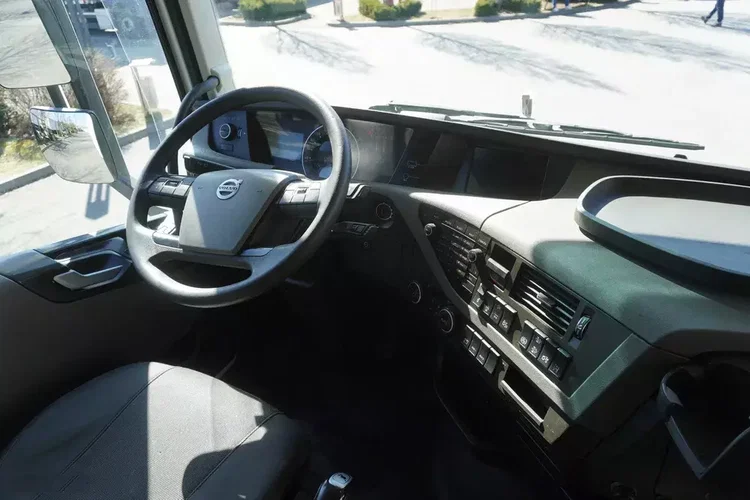 Volvo FH 500 XXL / Firanka / 290 tys. km / Oś skrętna zdjęcie 22