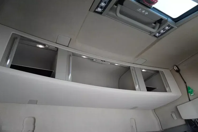 Volvo FH 500 XXL / Firanka / 290 tys. km / Oś skrętna zdjęcie 24