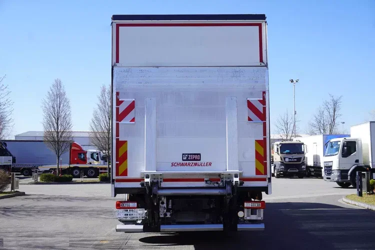 Volvo FH 500 XXL / Firanka / 290 tys. km / Oś skrętna zdjęcie 4