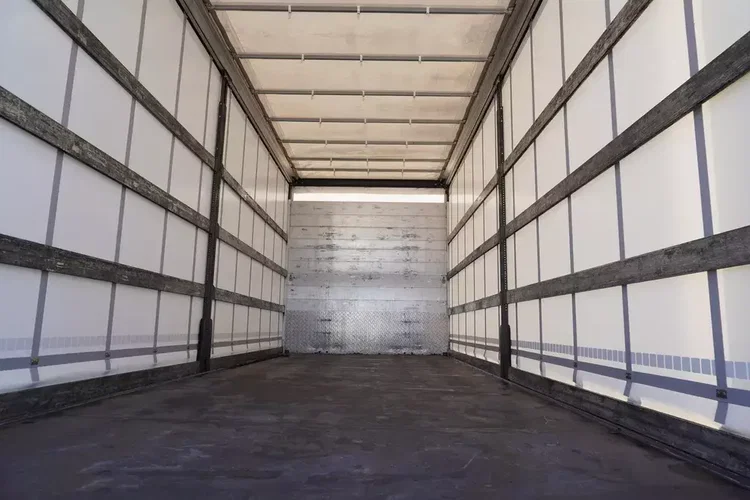 Volvo FH 500 XXL / Firanka / 290 tys. km / Oś skrętna / przyczepa Schwarzmüller zdjęcie 19