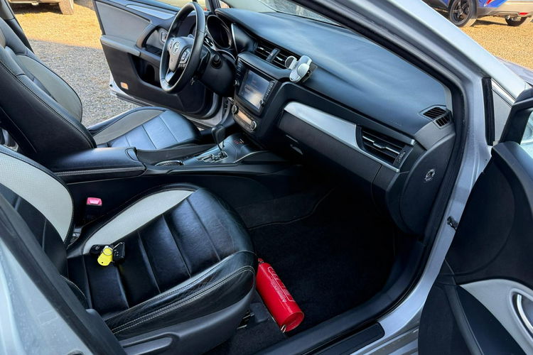 Toyota Avensis automat, navi, kamera, gwarancja zdjęcie 15