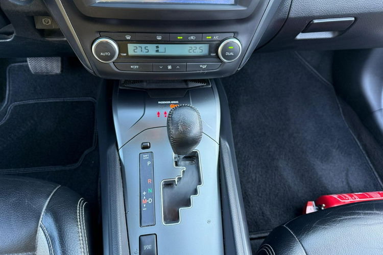 Toyota Avensis automat, navi, kamera, gwarancja zdjęcie 18