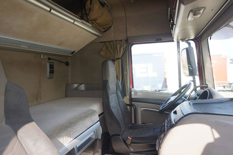 DAF FAR XF 105 zdjęcie 8