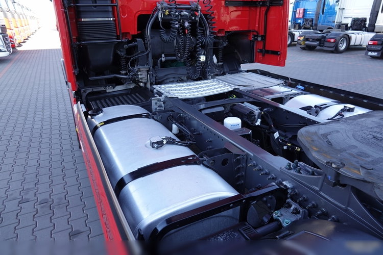 Volvo FH 500 / I-SAVE / XXL / KLIMA POSTOJOWA / NOWY MODEL / OPONY 100 % / PO ZŁOTYM KONTRAKCIE SERWISOWYM zdjęcie 20