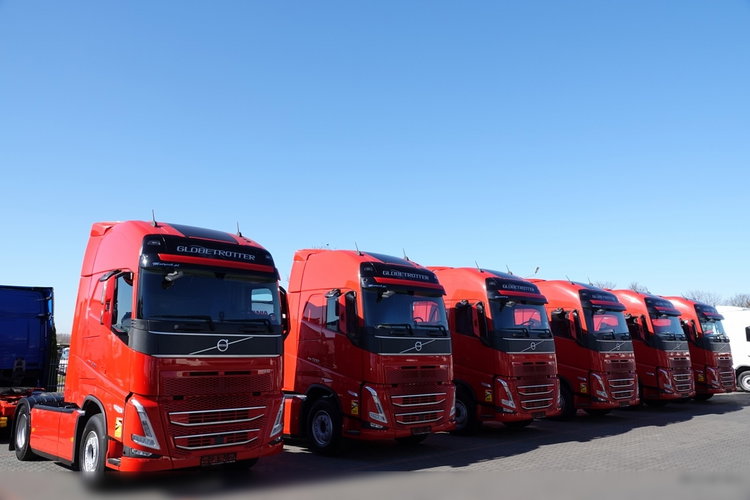 Volvo FH 500 / I-SAVE / XXL / KLIMA POSTOJOWA / NOWY MODEL / OPONY 100 % / PO ZŁOTYM KONTRAKCIE SERWISOWYM zdjęcie 2