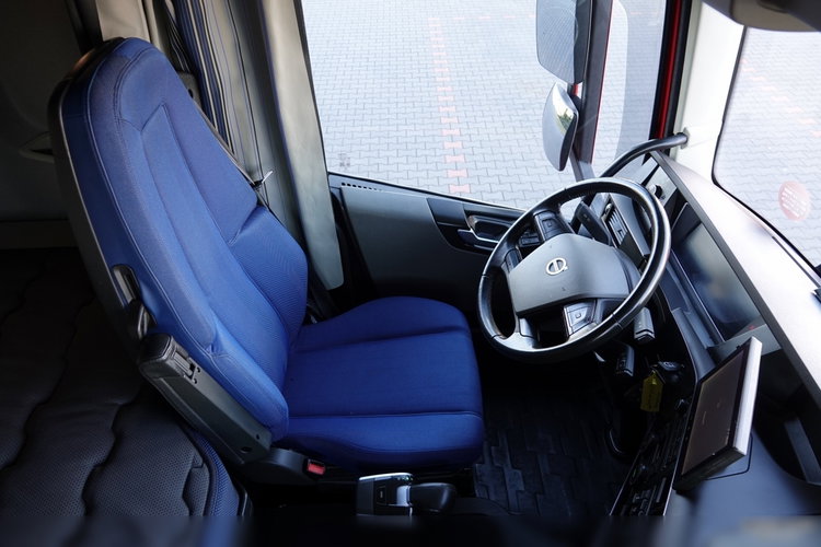 Volvo FH 500 / I-SAVE / XXL / KLIMA POSTOJOWA / NOWY MODEL / OPONY 100 % / PO ZŁOTYM KONTRAKCIE SERWISOWYM zdjęcie 33