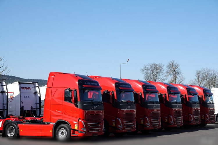 Volvo FH 500 / I-SAVE / XXL / KLIMA POSTOJOWA / NOWY MODEL / OPONY 100 % / PO ZŁOTYM KONTRAKCIE SERWISOWYM zdjęcie 3