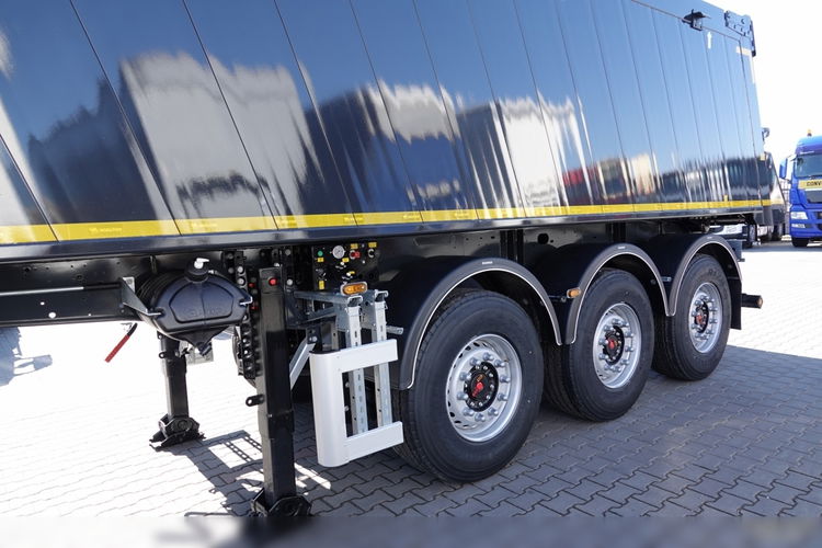 Wielton / WYWROTKA ALUMINIOWA 28 M3 / FABRYCZNIE NOWA 2025 ROK / WAGA: 5200KG / OŚ PODNOSZONA / DOSTĘPNA OD RĘKI zdjęcie 10