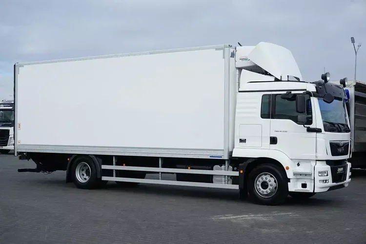 MAN TGM / 18.290 / EURO 6 / CHŁODNIA+ WINDA / 18 PALET / OTWIERANY BOK zdjęcie 4