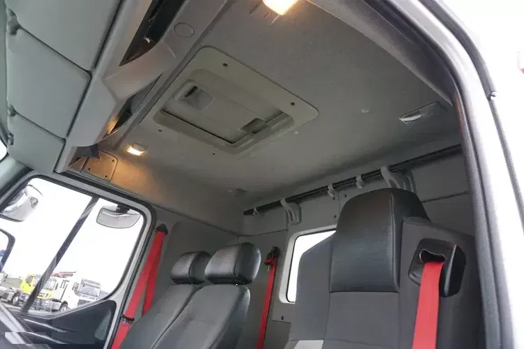 Renault D 210 / E 6 / WYWROTKA + HDS / ROTATOR zdjęcie 17