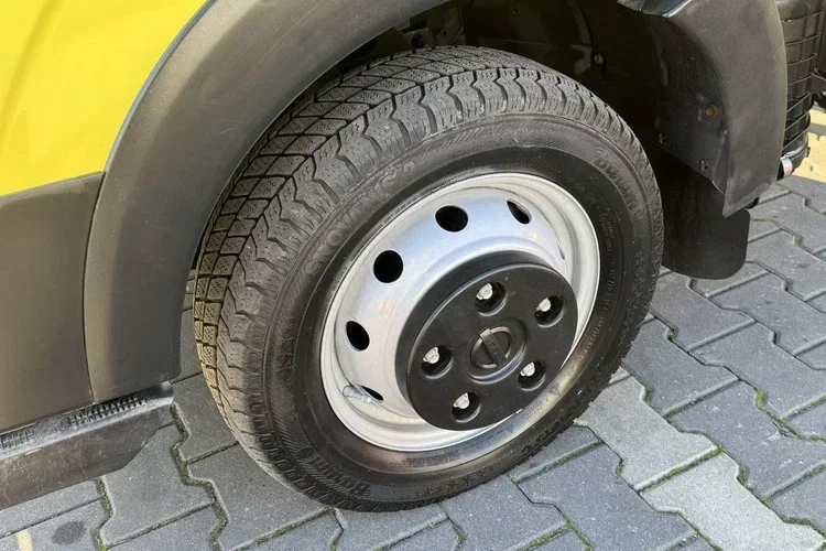 Nissan Cabstar zdjęcie 13