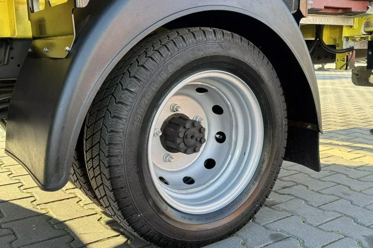 Nissan Cabstar zdjęcie 14