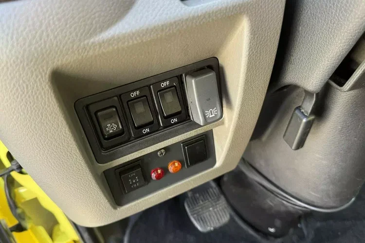 Nissan Cabstar zdjęcie 26