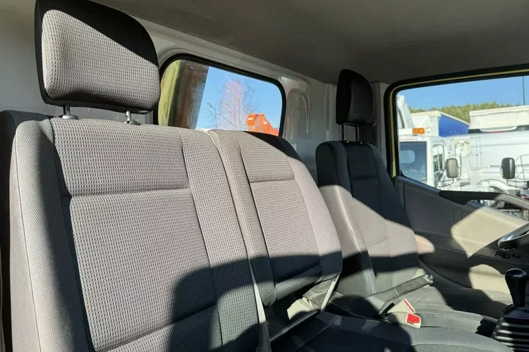 Nissan Cabstar zdjęcie 32