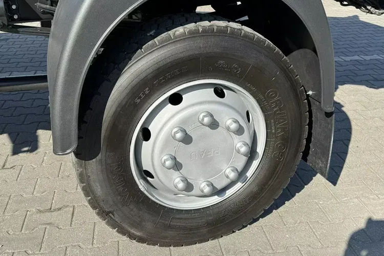 Mitsubishi Canter Fuso 4x4 17C18D 4.9/180KM Wywrotka 3-stronna zdjęcie 9