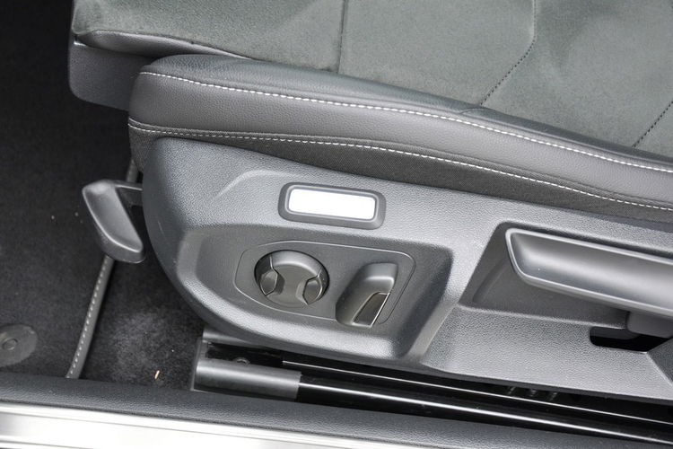 Volkswagen Arteon 2.0TSI 190KM DSG R-line El Klapa Nawigacja Hak Gwar. Fabryczna FV23 zdjęcie 10