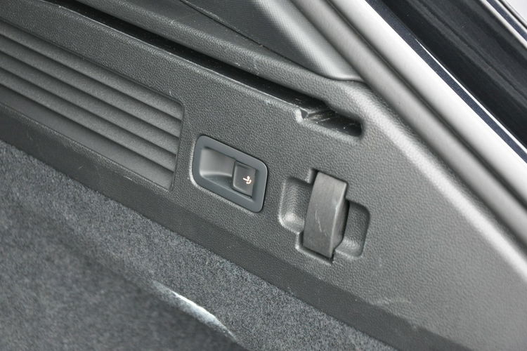 Volkswagen Arteon 2.0TSI 190KM DSG R-line El Klapa Nawigacja Hak Gwar. Fabryczna FV23 zdjęcie 26