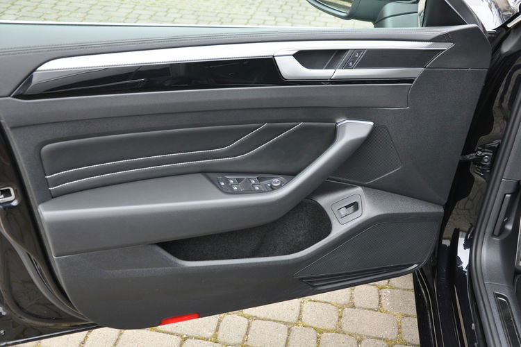 Volkswagen Arteon 2.0TSI 190KM DSG R-line El Klapa Nawigacja Hak Gwar. Fabryczna FV23 zdjęcie 6