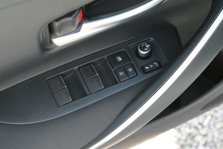 Toyota Corolla Comfort Kamera F-VAT SalonPL Gwarancja zdjęcie 13
