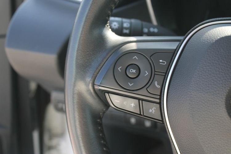 Toyota Corolla Comfort Kamera F-VAT SalonPL Gwarancja zdjęcie 17