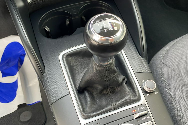 Audi A3 2.0 150KM+BI-XENON+LED+Asystent Poleceń+NAVI+Podgrzew fotele zdjęcie 25