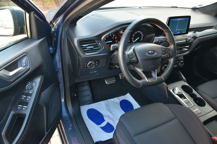 Ford Focus ST line 1.0EcoBoost 125KM Automat 2020r. LED NAVi TEMPOMAT Isofix zdjęcie 14