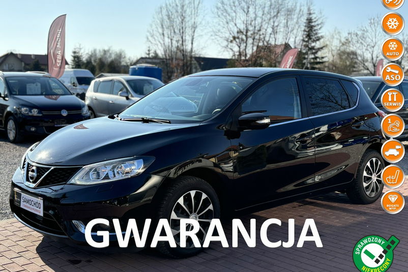 samochód osobowy Nissan zdjęcie 1