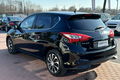 samochód osobowy Nissan zdjęcie 7