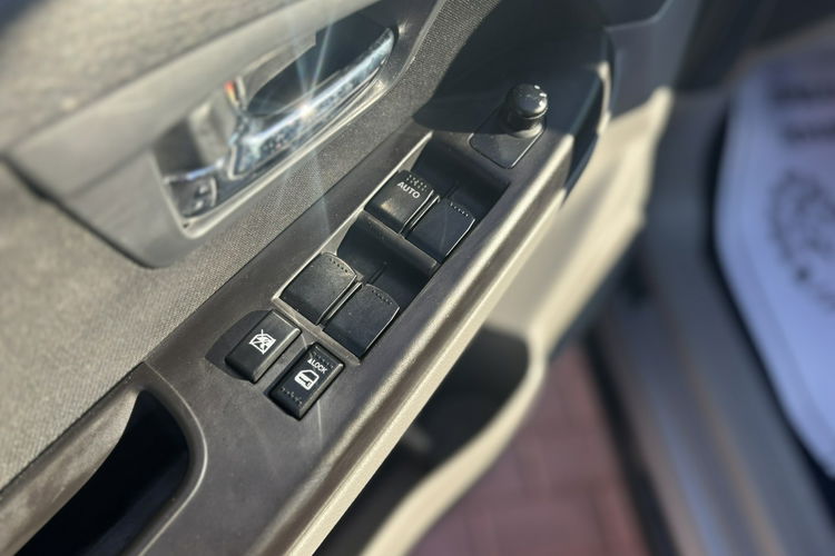 Suzuki SX4 4X4, Szwajcaria, Gwarancja, Klima zdjęcie 12