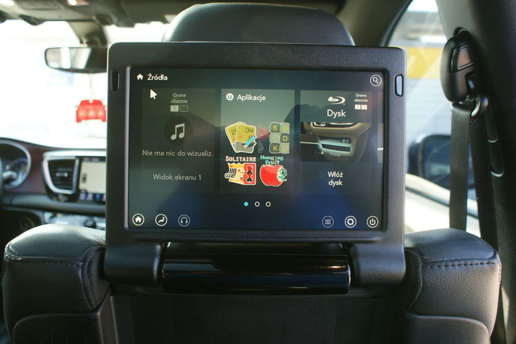 Chrysler Pacifica Limited 35th Anniversary Edition zdjęcie 20