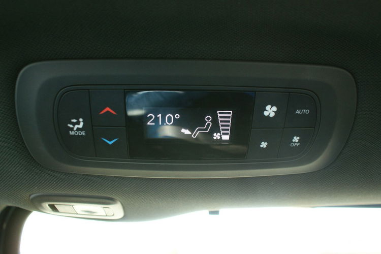 Chrysler Pacifica Limited 35th Anniversary Edition zdjęcie 33