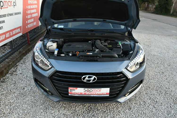 Hyundai i40 1.7CRDi 116KM 2016r. niski przebieg 134tkm LED zdjęcie 15