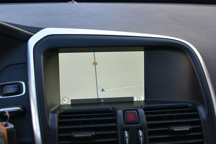 Volvo XC 60 Momentum AWD 2.4D4 180KM Automat 2014r. Salon Virtual BiX NAVi LED zdjęcie 11