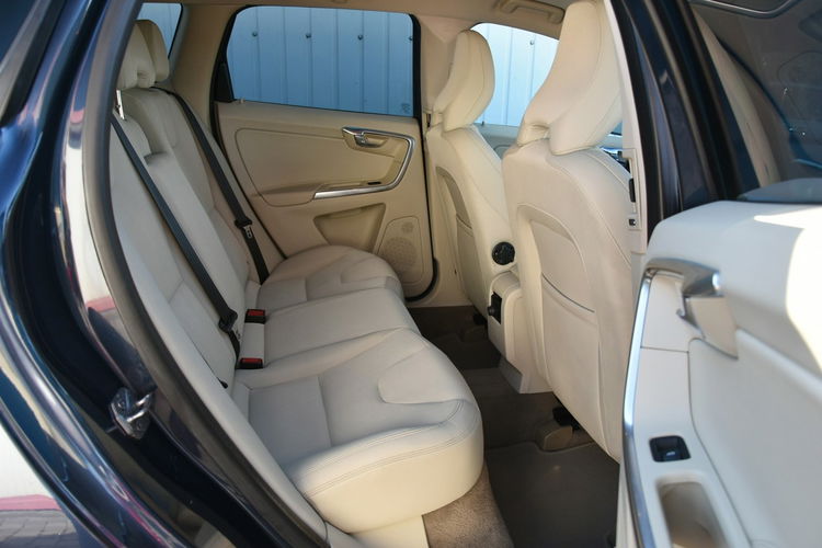 Volvo XC 60 Momentum AWD 2.4D4 180KM Automat 2014r. Salon Virtual BiX NAVi LED zdjęcie 13