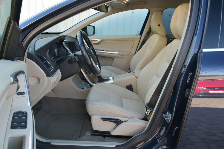 Volvo XC 60 Momentum AWD 2.4D4 180KM Automat 2014r. Salon Virtual BiX NAVi LED zdjęcie 16