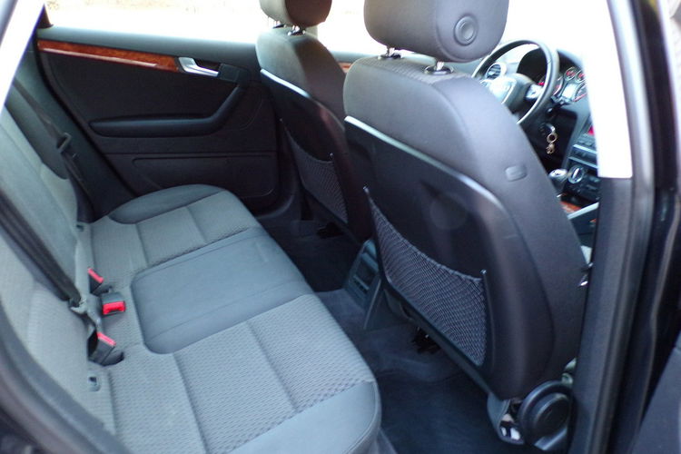 Audi A3 BI Xenon /Klimatronic /Navi / 1.6 /105KM /2012 zdjęcie 17