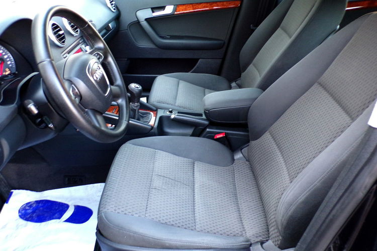 Audi A3 BI Xenon /Klimatronic /Navi / 1.6 /105KM /2012 zdjęcie 23