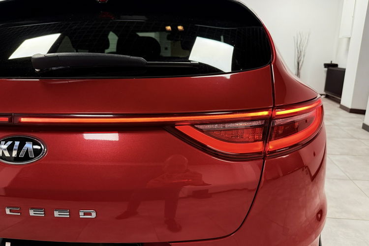 Kia Pro Cee'd 1.6 CRDi 136KM GT-LINE LED Virtualne zegary Kamera Navi El.Klapa JBL zdjęcie 12