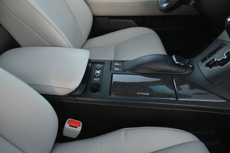 Lexus RX RX350 275KM AWD 2015r. niski przebieg BLiS 19" wentyle Kamera BiX LED zdjęcie 9