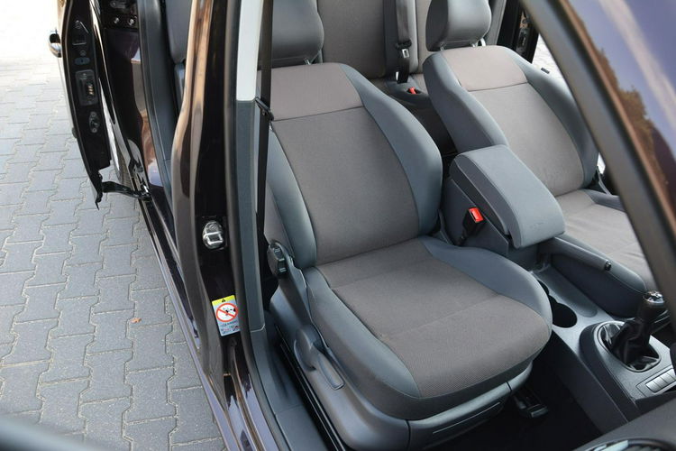 Volkswagen Caddy 106 przebiegu Maxi 7-Foteli Klimatronic Parktronic Aso Vw do końca zdjęcie 18