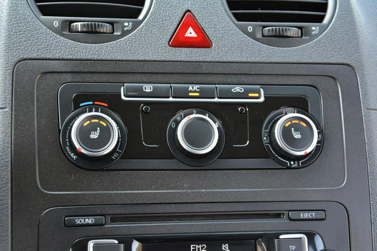 Volkswagen Caddy 106 przebiegu Maxi 7-Foteli Klimatronic Parktronic Aso Vw do końca zdjęcie 30