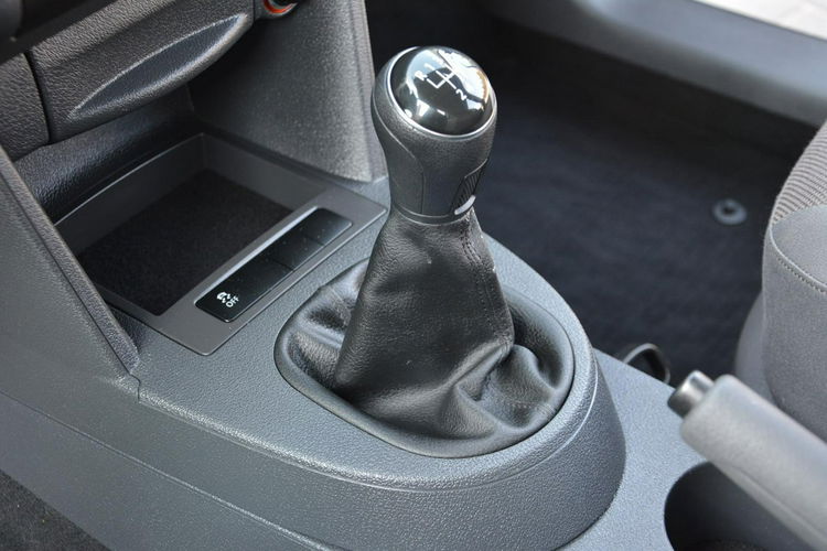 Volkswagen Caddy 106 przebiegu Maxi 7-Foteli Klimatronic Parktronic Aso Vw do końca zdjęcie 32