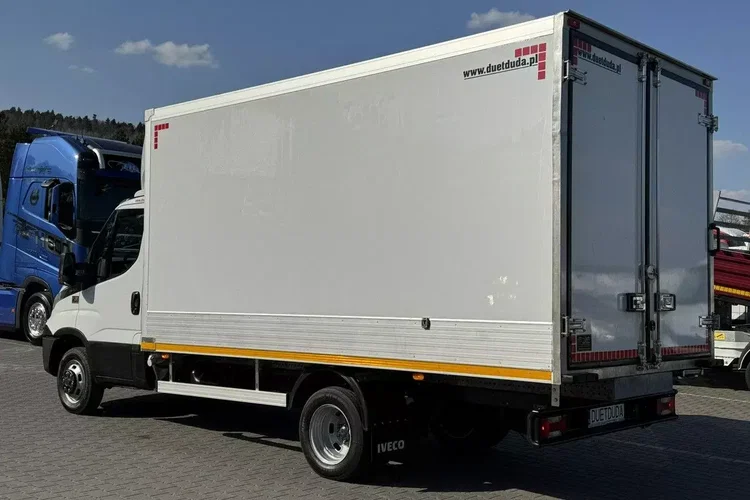 Iveco Daily 35C14 zdjęcie 17