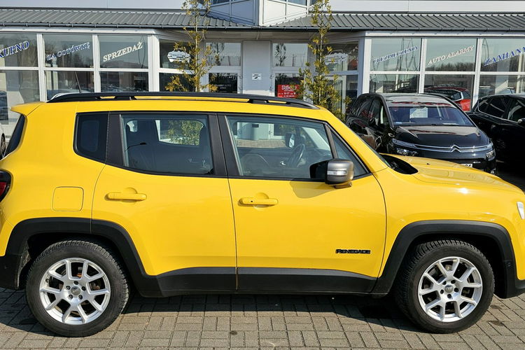 Jeep Renegade aktywny tempomat, czytanie znaków, grzane fotele i kierownica zdjęcie 4