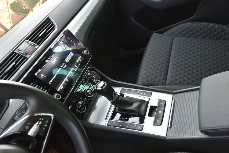 Skoda Superb 2.0TDi 150KM DSG 2021r. niski przebieg FullLED NAVi Kamera alu18" zdjęcie 8
