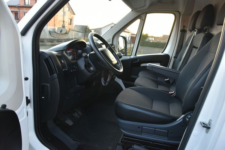 Peugeot Boxer L1H1 2.2HDi 120KM 2021r. Klima 3os. blaszak FV23 VAT1 zdjęcie 13