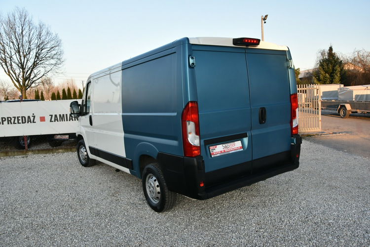 Peugeot Boxer L1H1 2.2HDi 120KM 2021r. Klima 3os. blaszak FV23 VAT1 zdjęcie 17