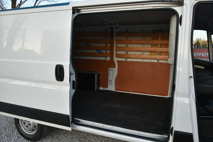 Peugeot Boxer L1H1 2.2HDi 120KM 2021r. Klima 3os. blaszak FV23 VAT1 zdjęcie 9
